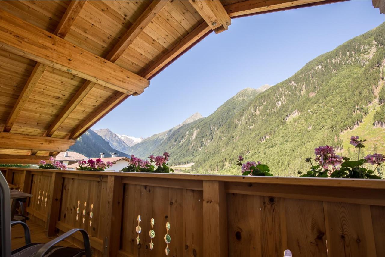 Stubaier Gletscher Xl Apartments Residenz Haus Alpenkoenig Ferienwohnungen Im Alpinen Charme Stubai Super Card Inklusive Neustift im Stubaital Esterno foto