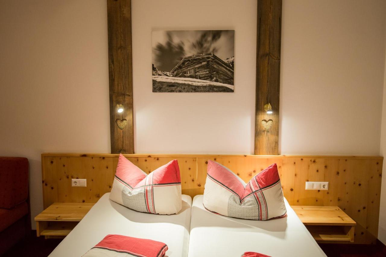 Stubaier Gletscher Xl Apartments Residenz Haus Alpenkoenig Ferienwohnungen Im Alpinen Charme Stubai Super Card Inklusive Neustift im Stubaital Esterno foto