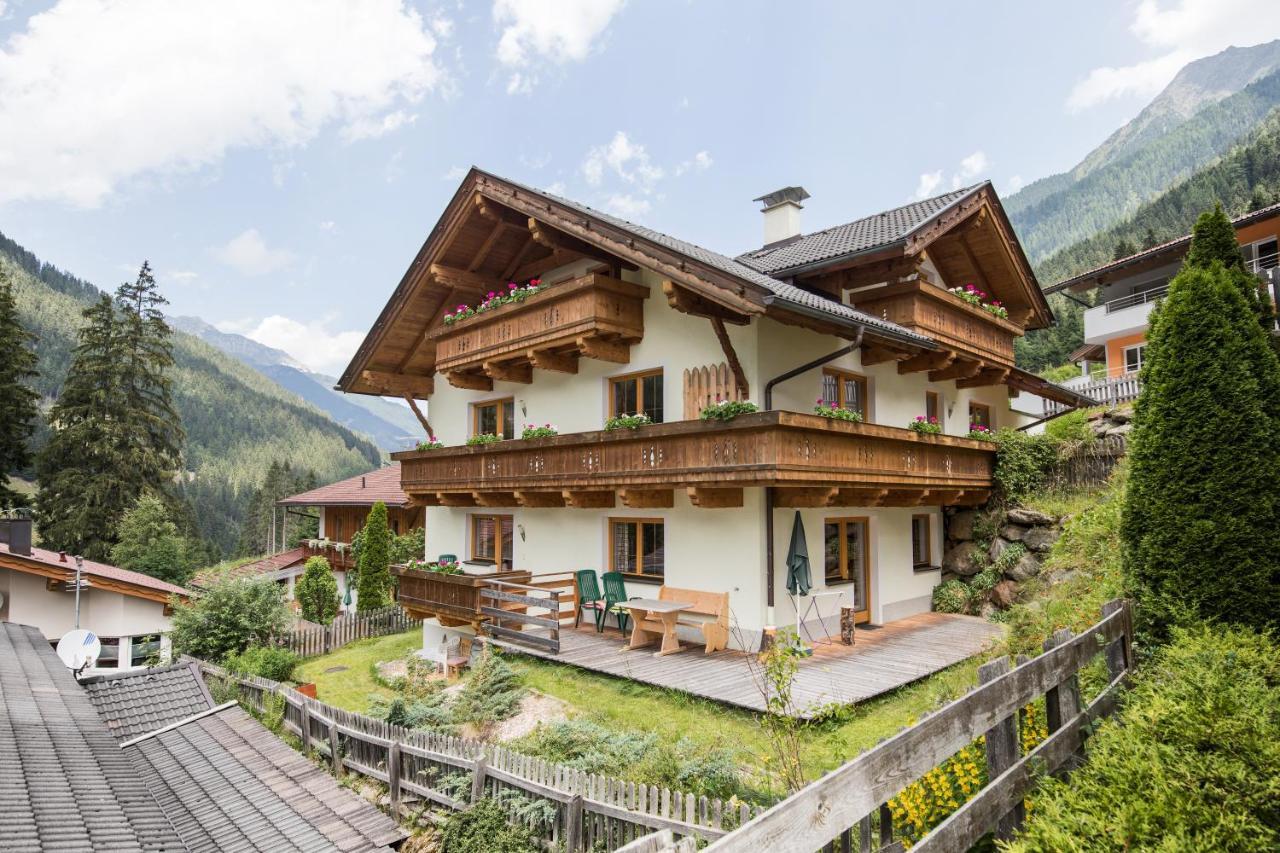 Stubaier Gletscher Xl Apartments Residenz Haus Alpenkoenig Ferienwohnungen Im Alpinen Charme Stubai Super Card Inklusive Neustift im Stubaital Esterno foto