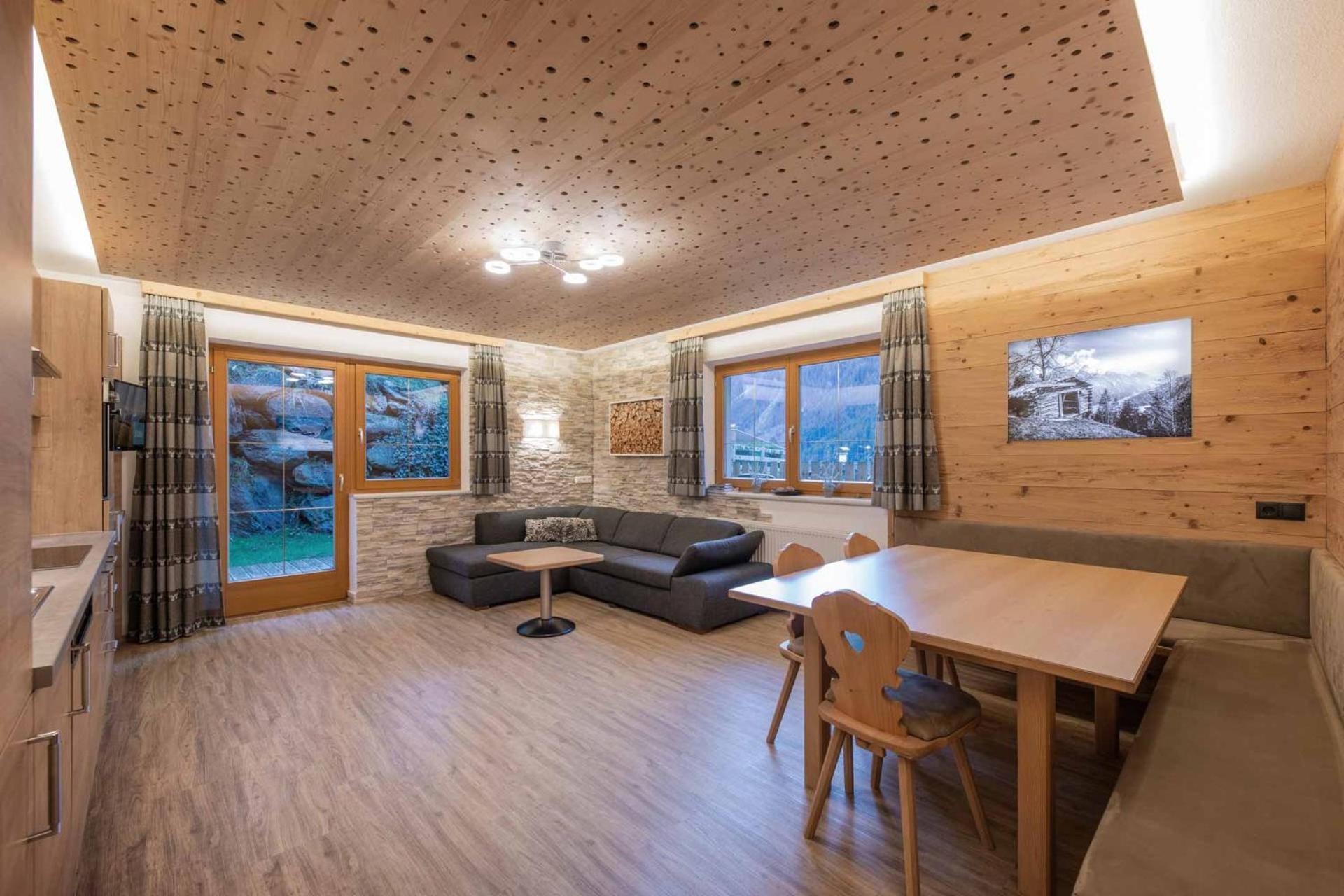 Stubaier Gletscher Xl Apartments Residenz Haus Alpenkoenig Ferienwohnungen Im Alpinen Charme Stubai Super Card Inklusive Neustift im Stubaital Esterno foto